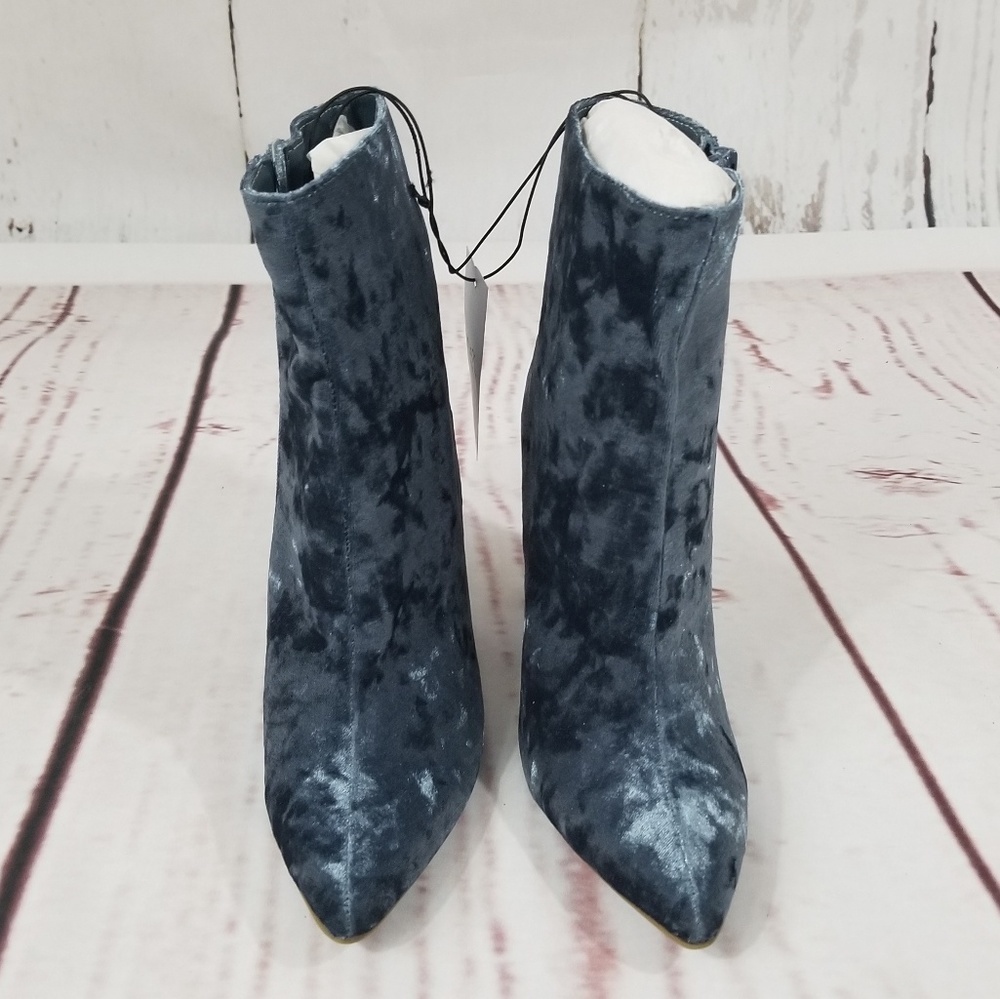 Blue Crushed Velvet Pointed Toe Heeled Boo… - Picture 3 of 6